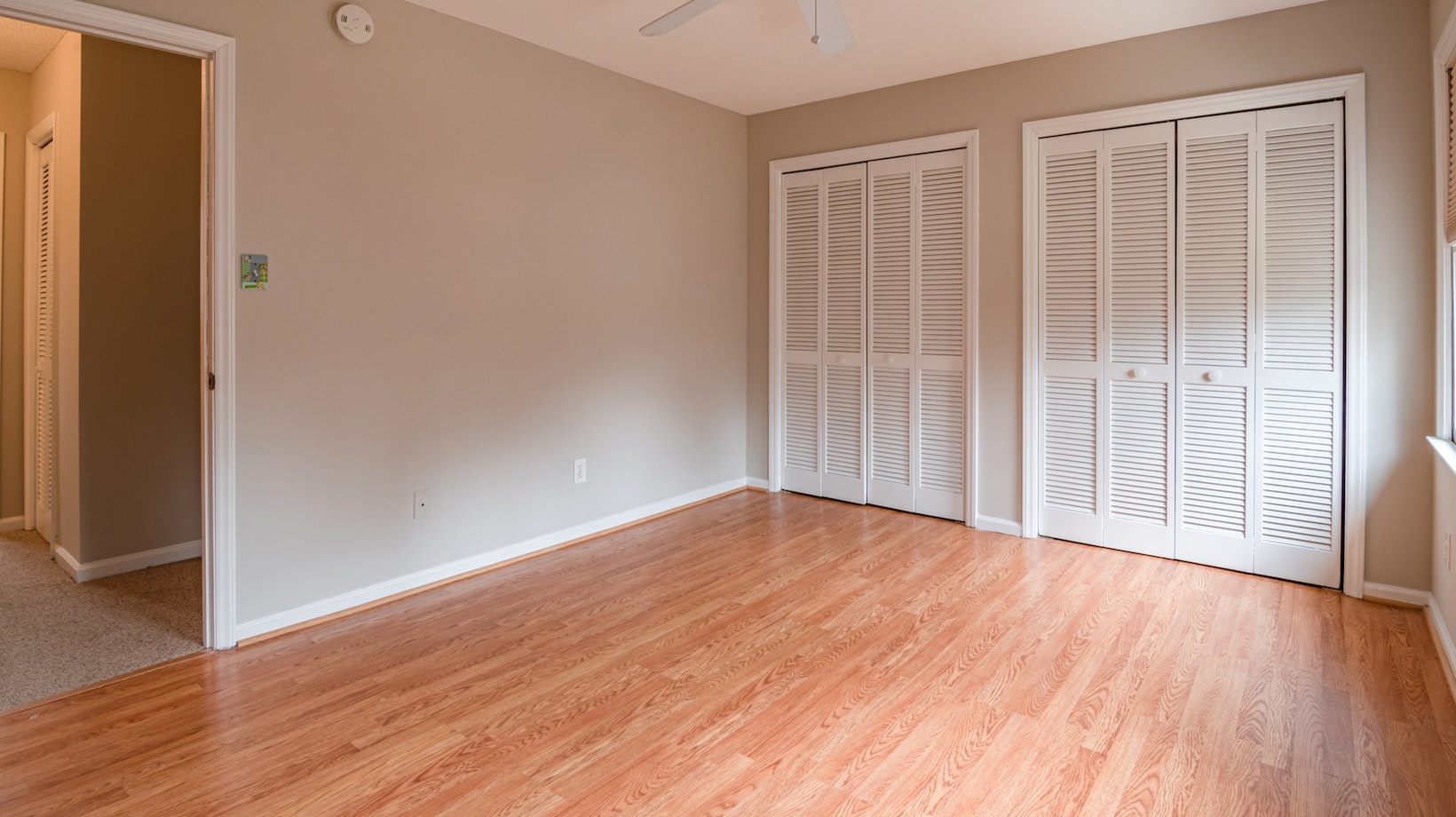 louvered closet doors