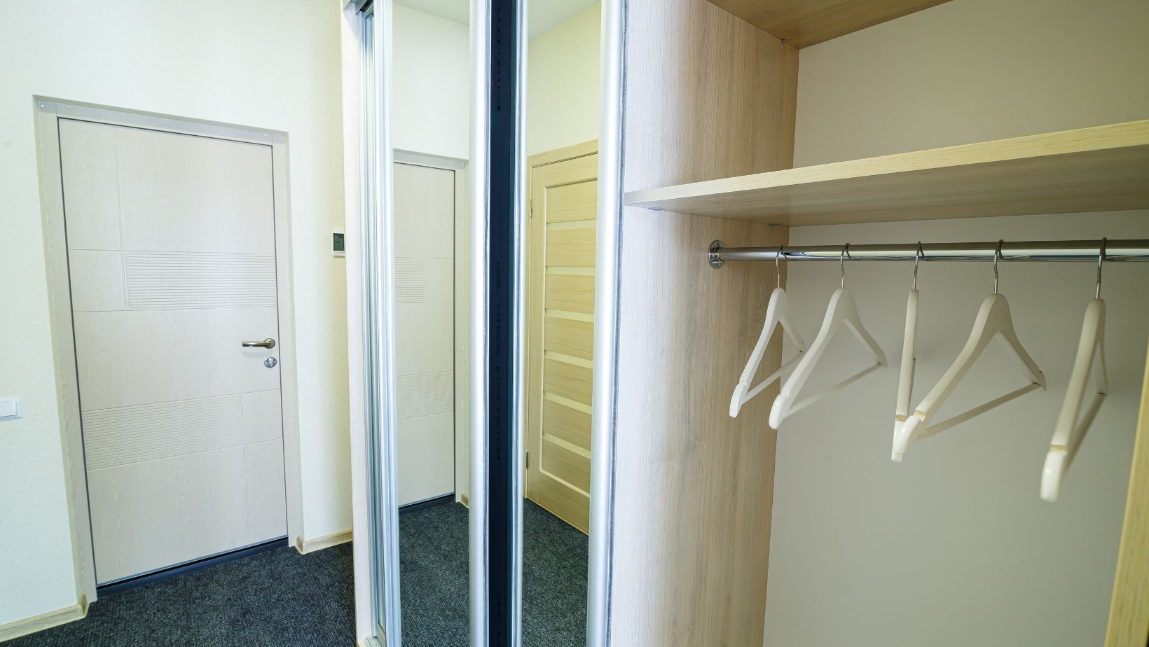 sliding mirror closet doors 72 x 80