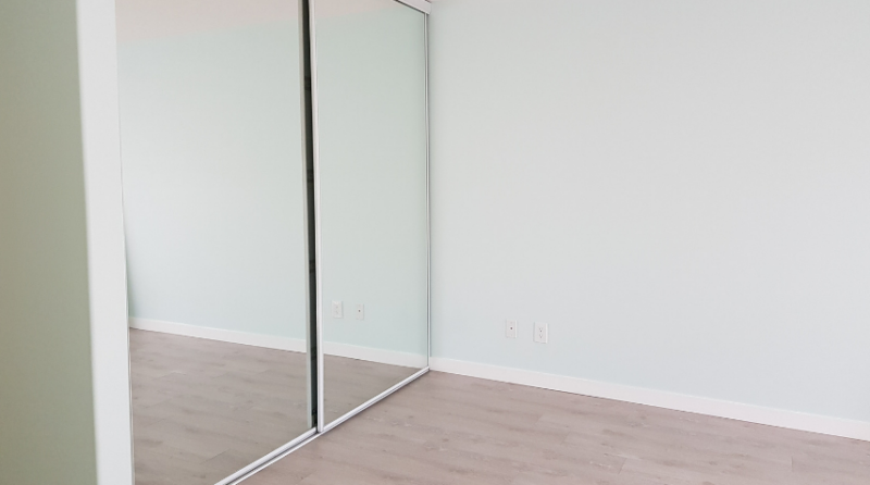 closet mirror sliding doors