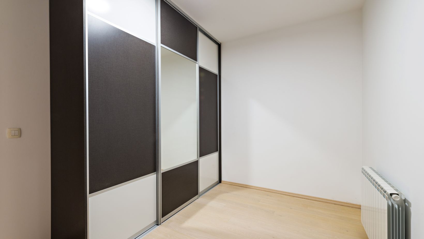 sliding closet doors wood