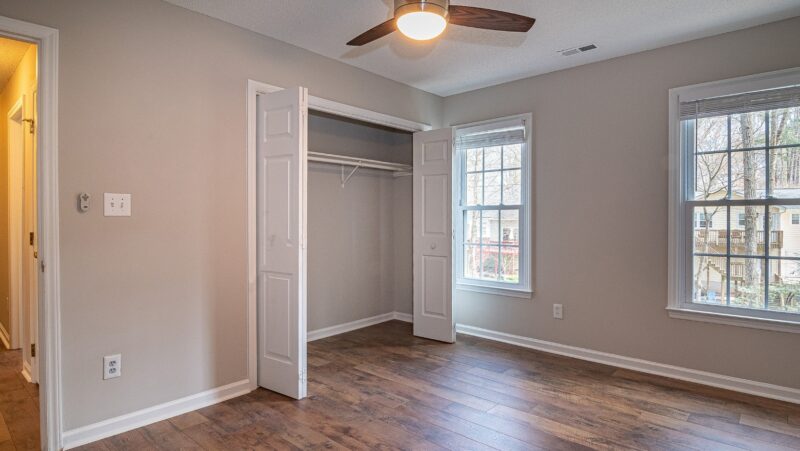 bi fold barn closet doors