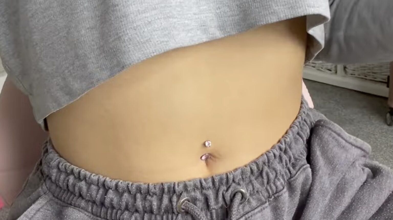 A Safe and Easy Guide How to Pierce Your Belly Button at Home Without