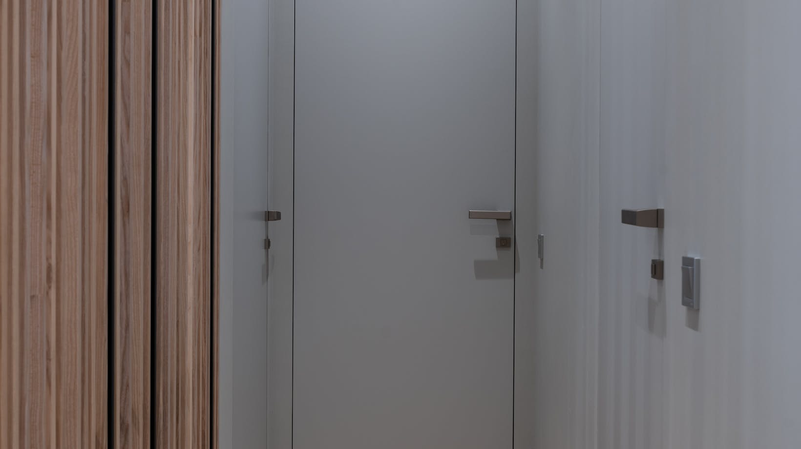 36 inch bifold closet doors