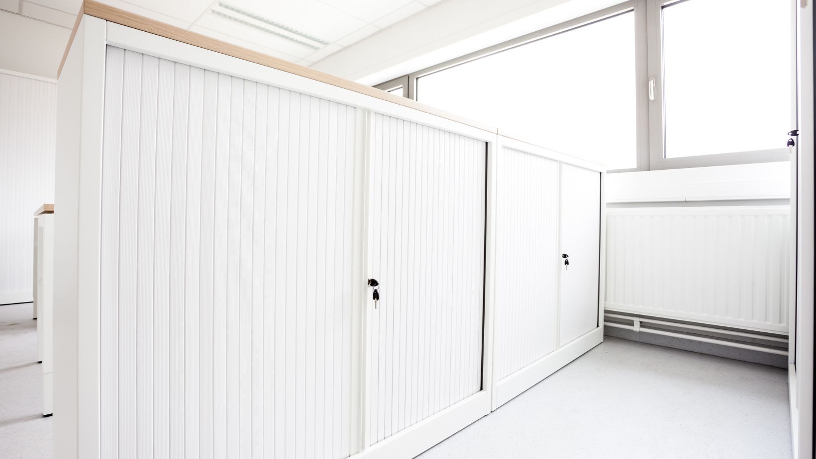 how to put on sliding closet doors