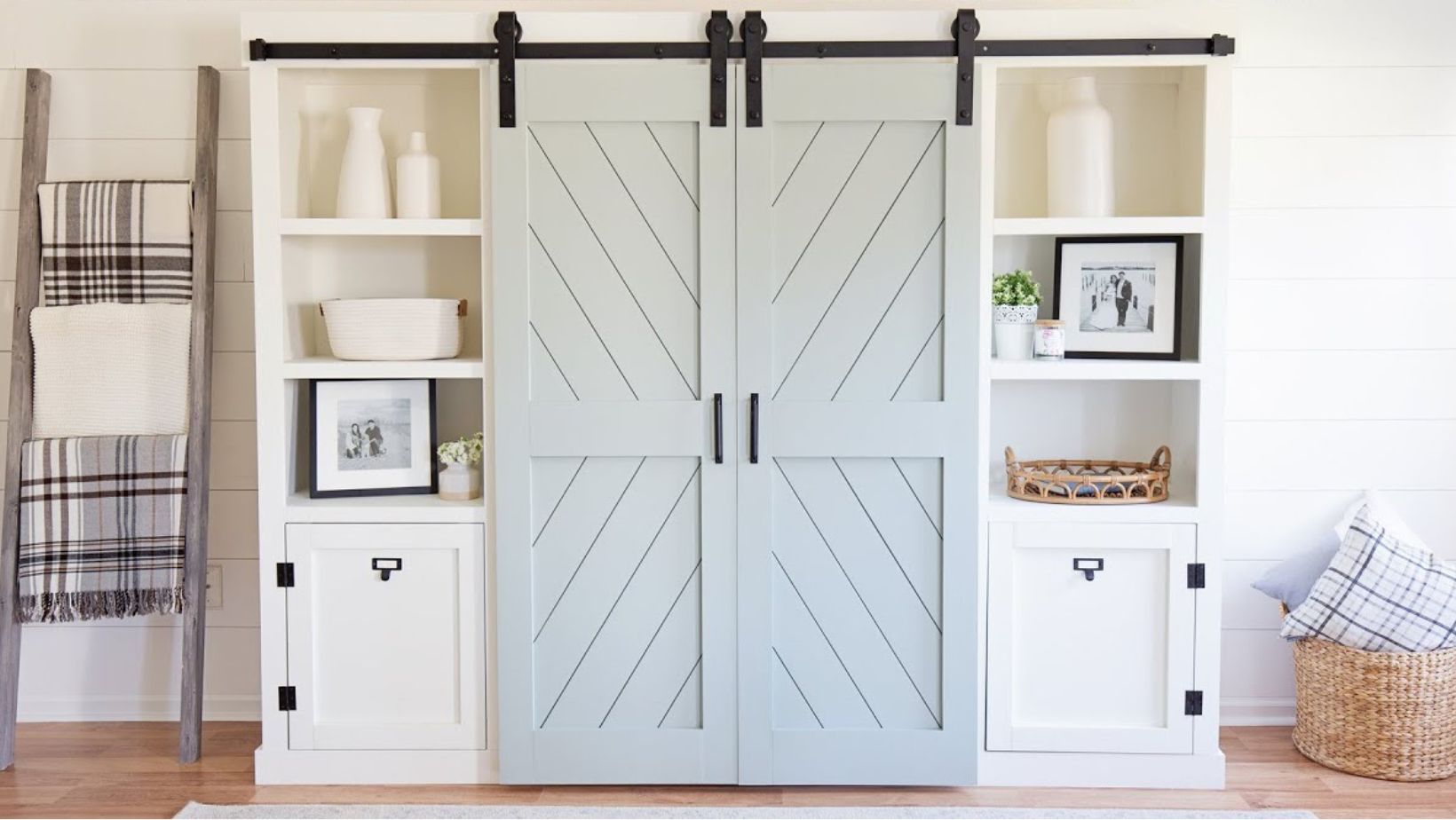 sliding closet doors barn style