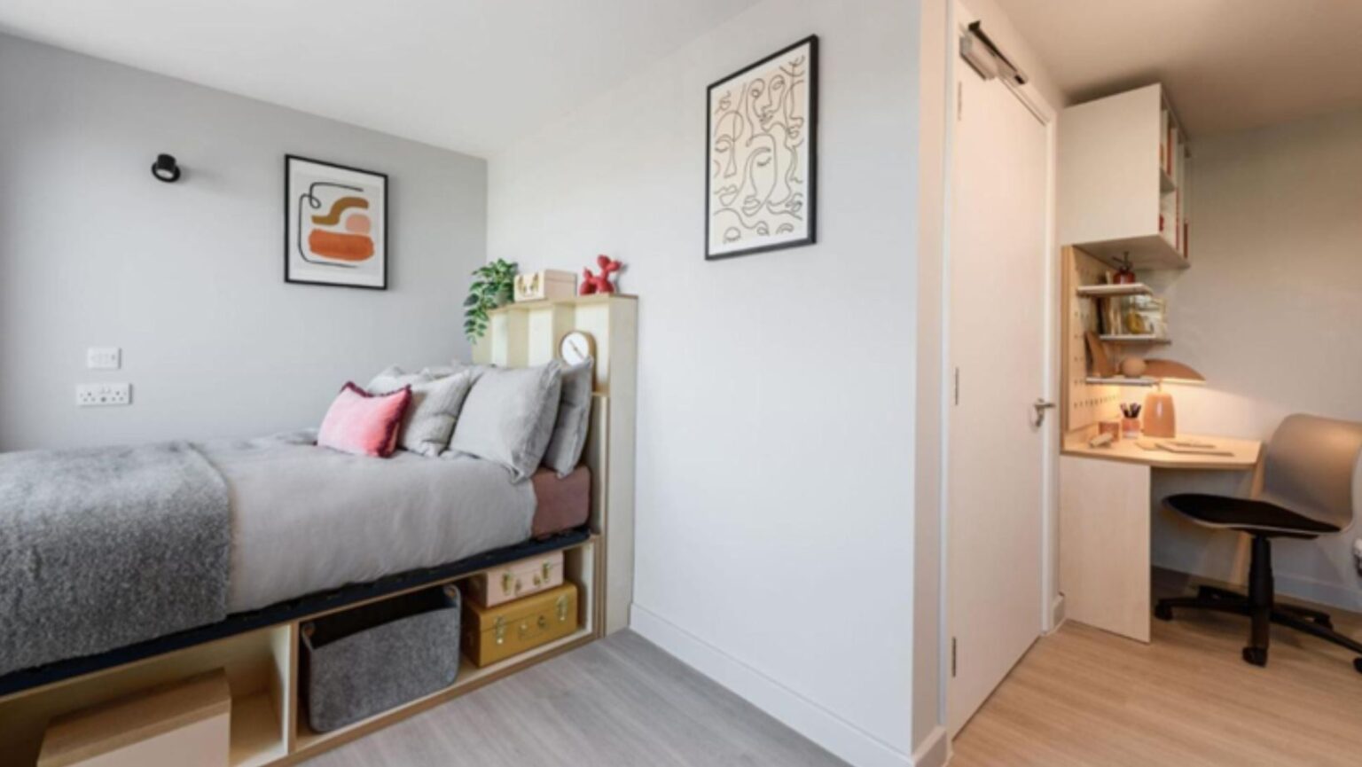 Creating a Cozy Student Apartment: Budget-Friendly Interior Design ...