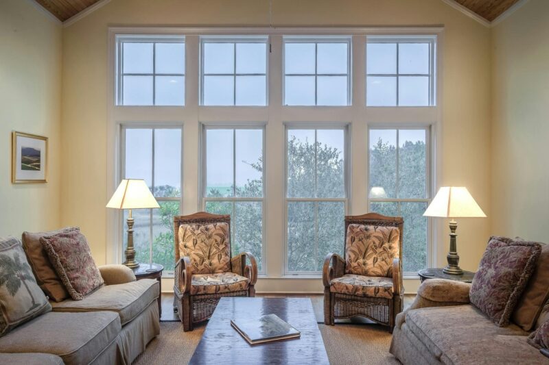 door replacement tips, window replacement factors, home door upgrade, energy-efficient windows, best doors and windows, local door replacement, window installation considerations, residential door update, affordable window options, door and window renovation
