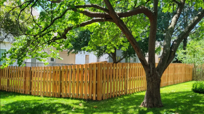 homeowners fence builder lenexa, fence installation lenexa, deck builder lenexa, lenexa fencing contractors, custom fences lenexa, residential fencing lenexa, deck construction lenexa, fence and deck installer lenexa, best fence company lenexa, lenexa outdoor fencing